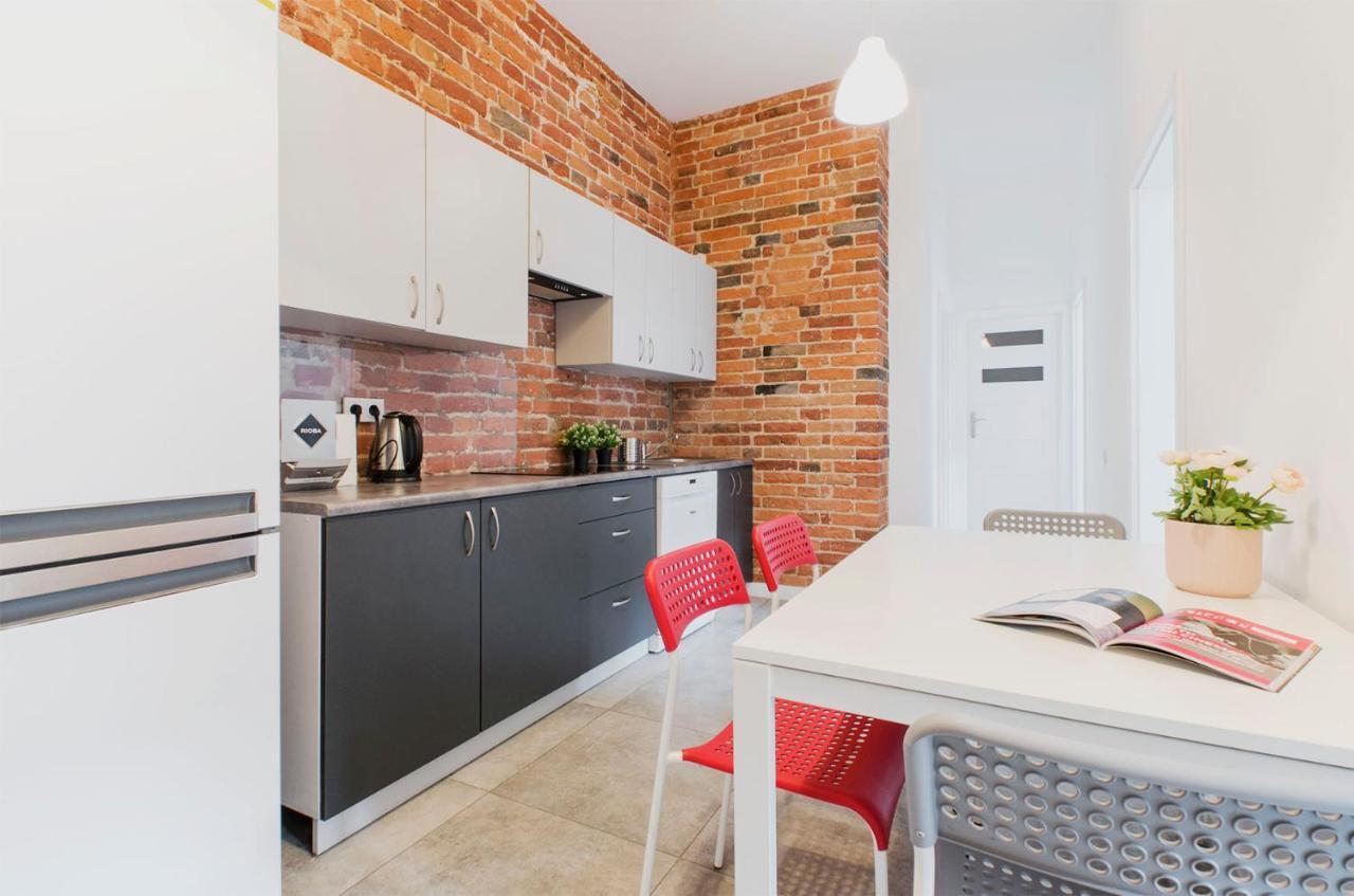 Apartstate Rooms On Wschodnia, 36 罗兹 外观 照片