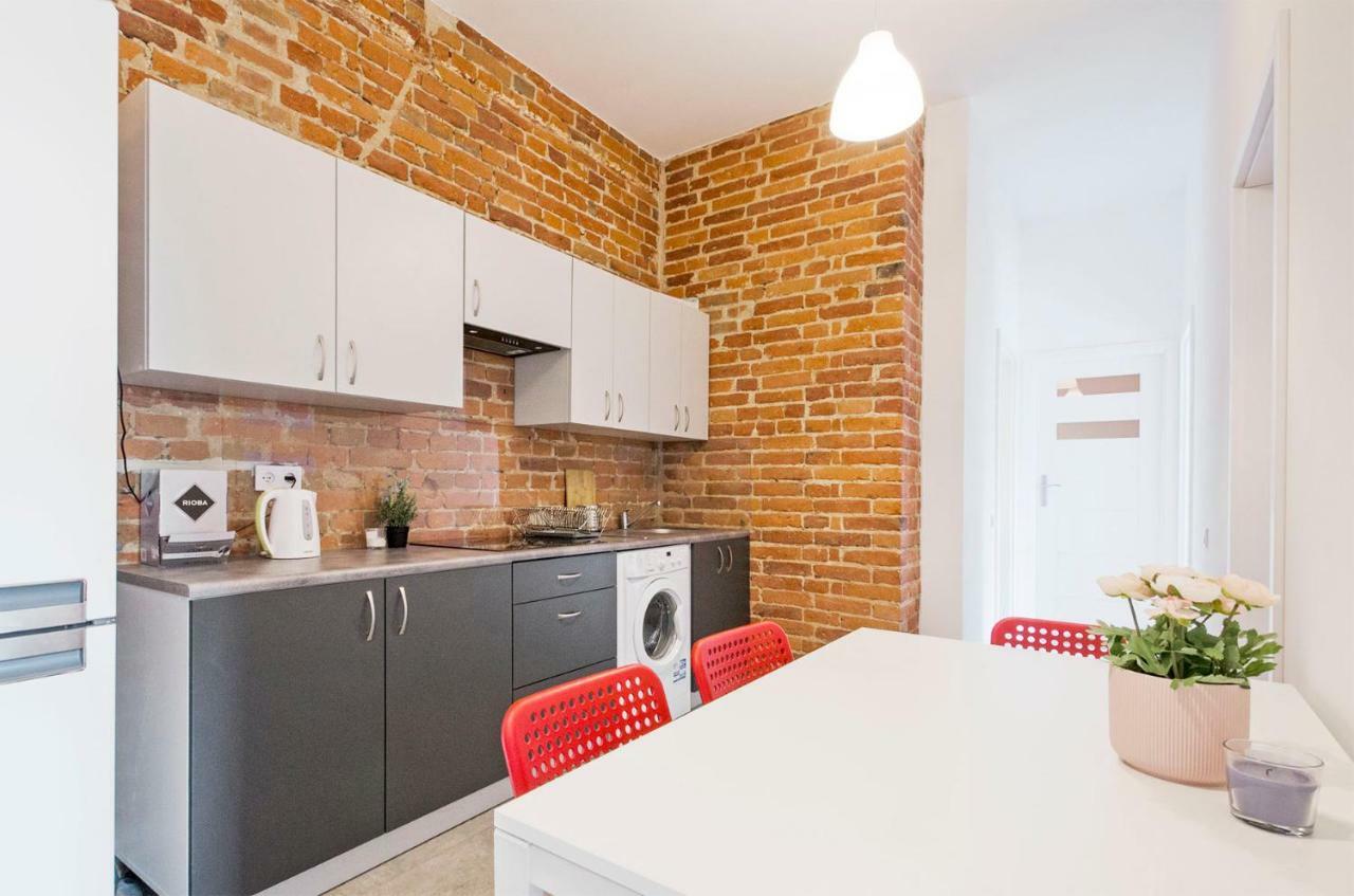 Apartstate Rooms On Wschodnia, 36 罗兹 外观 照片
